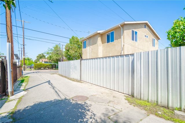1950 E 97th, Los Angeles, CA 90002