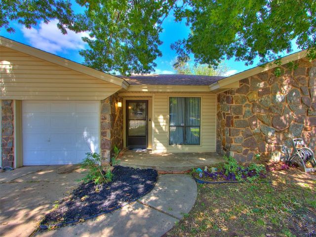 8209 NW 86th Street, Oklahoma City, OK 73132