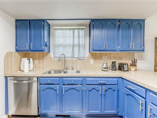 8209 NW 86th Street, Oklahoma City, OK 73132
