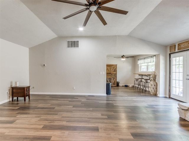 8209 NW 86th Street, Oklahoma City, OK 73132