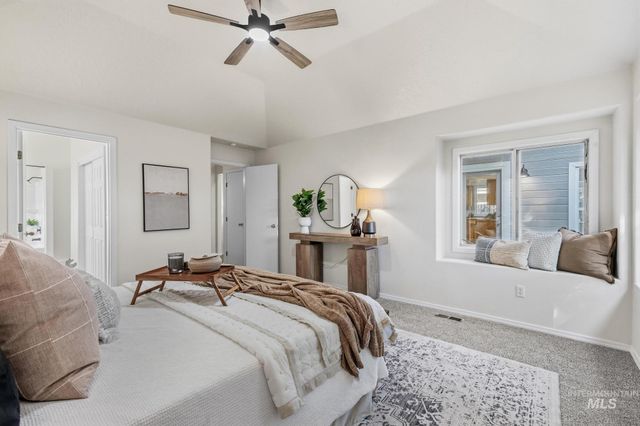8701 W Ringbill Ct, Garden City, ID 83714