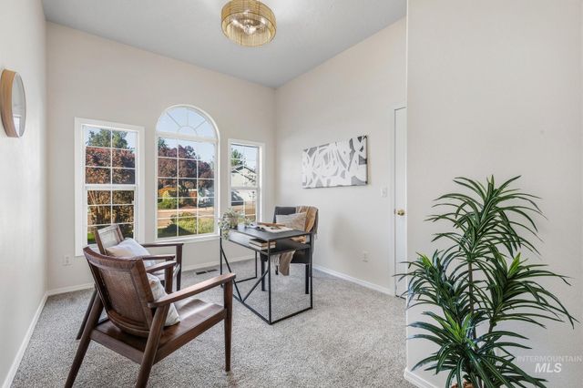 8701 W Ringbill Ct, Garden City, ID 83714