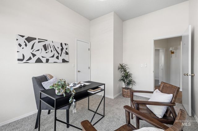 8701 W Ringbill Ct, Garden City, ID 83714