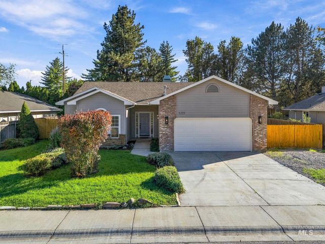 8701 W Ringbill Ct, Garden City, ID 83714