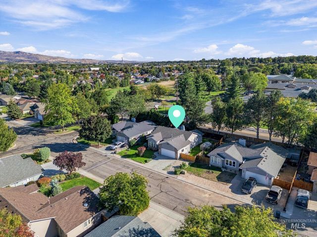 8701 W Ringbill Ct, Garden City, ID 83714