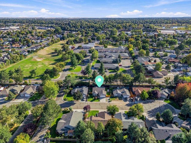 8701 W Ringbill Ct, Garden City, ID 83714