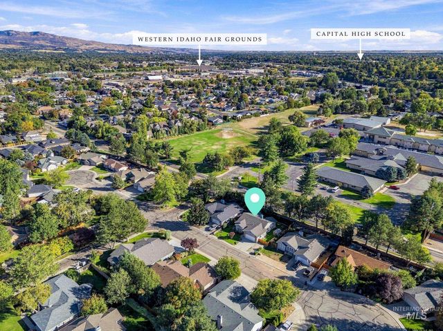 8701 W Ringbill Ct, Garden City, ID 83714