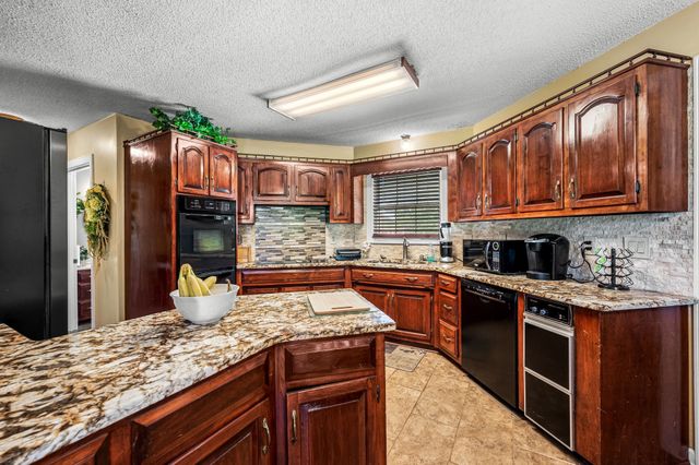 1712 Lake Grassland, W, Gallatin, TN 37066