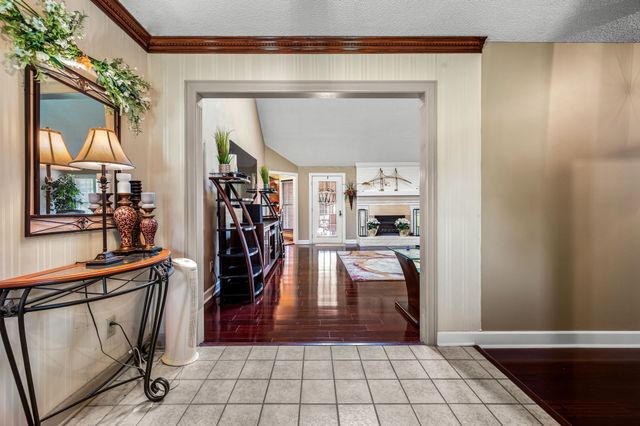1712 Lake Grassland, W, Gallatin, TN 37066