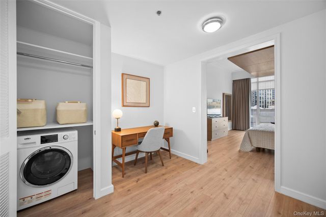 1 Renaissance Square 10C, White Plains, NY 10601