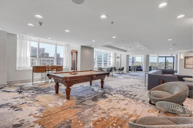 1 Renaissance Square 10C, White Plains, NY 10601