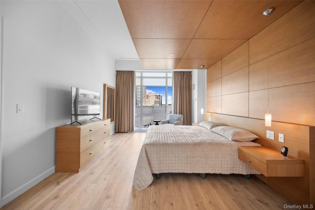 1 Renaissance Square 10C, White Plains, NY 10601