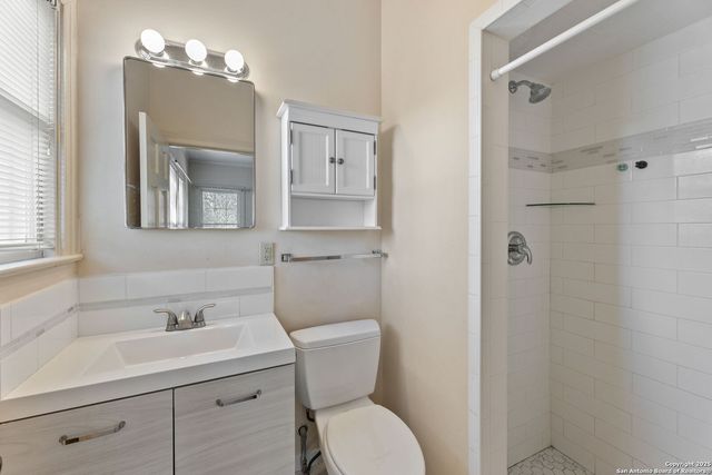 231 Belvidere, Olmos Park, TX 78212