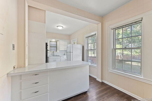 231 Belvidere, Olmos Park, TX 78212