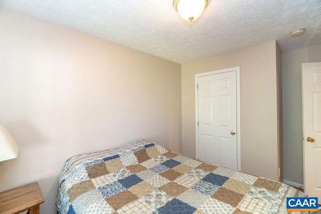 2851 MARTIN KINGS RD, Scottsville, VA 24590