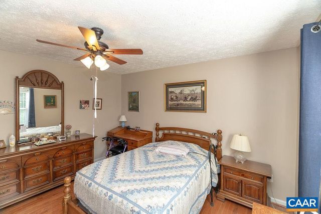 2851 MARTIN KINGS RD, Scottsville, VA 24590