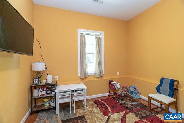 2851 MARTIN KINGS RD, Scottsville, VA 24590