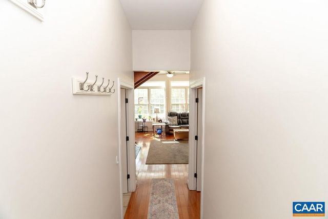 2851 MARTIN KINGS RD, Scottsville, VA 24590
