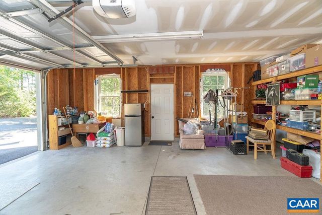 2851 MARTIN KINGS RD, Scottsville, VA 24590