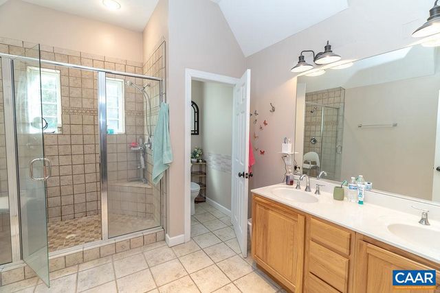 2851 MARTIN KINGS RD, Scottsville, VA 24590