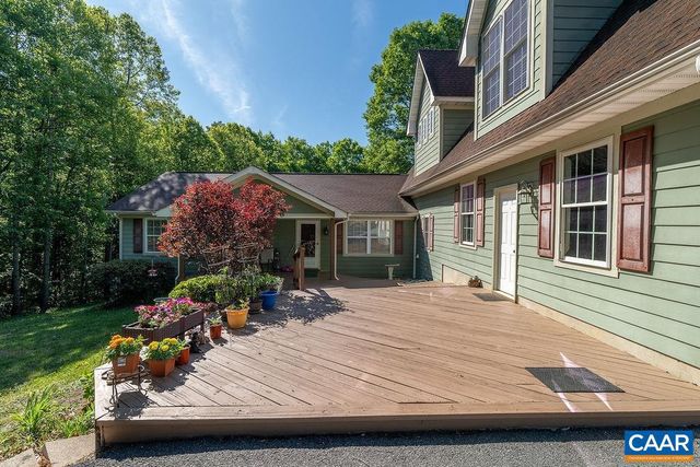 2851 MARTIN KINGS RD, Scottsville, VA 24590