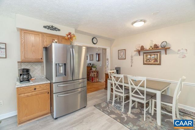 2851 MARTIN KINGS RD, Scottsville, VA 24590
