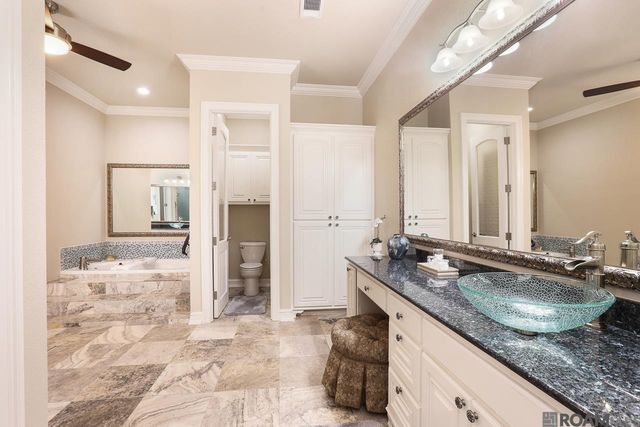 21647 Waterfront East Dr, Maurepas, LA 70449