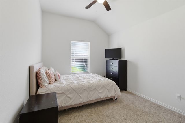 909 Black Hawk Drive, Princeton, TX 75407
