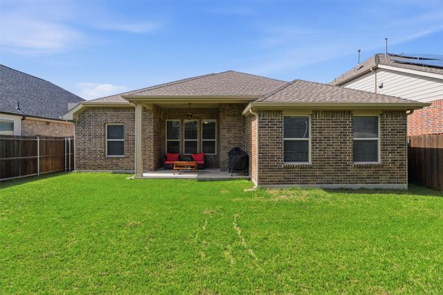 909 Black Hawk Drive, Princeton, TX 75407
