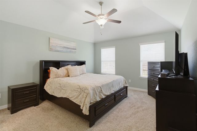 909 Black Hawk Drive, Princeton, TX 75407
