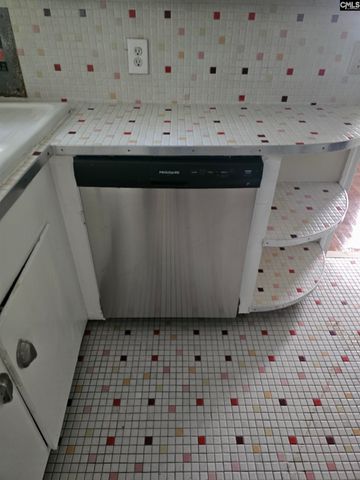 3947 Live Oak Street, Columbia, SC 29205