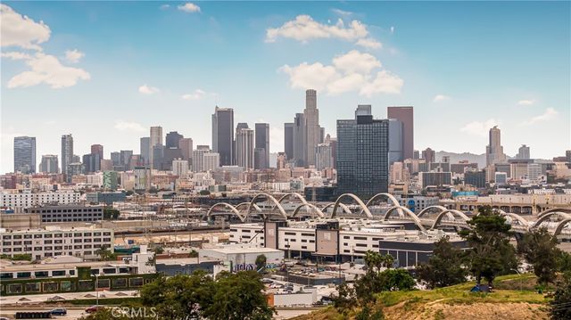 953 Hollins, Los Angeles, CA 90023