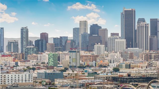 953 Hollins, Los Angeles, CA 90023