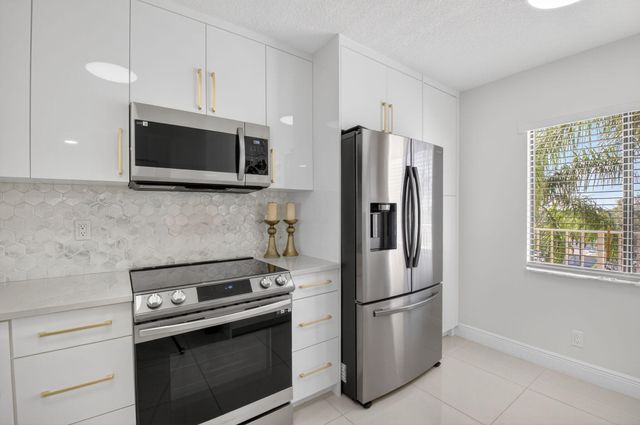 7310 Ashford Place 505, Delray Beach, FL 33446