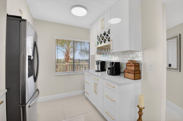 7310 Ashford Place 505, Delray Beach, FL 33446