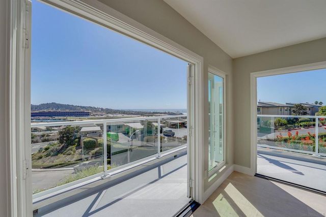 311 Shoemaker, Solana Beach, CA 92075