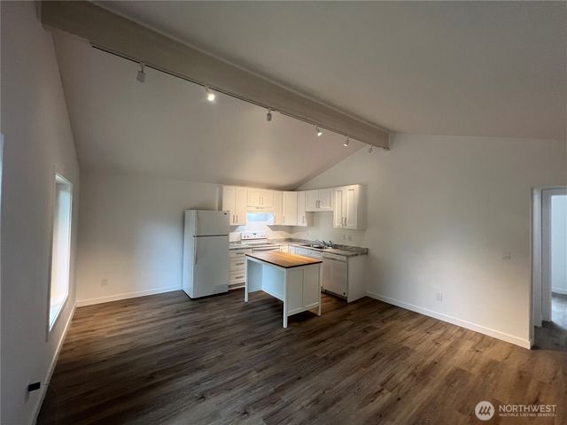 10443 17th Avenue SW, Seattle, WA 98146