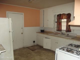 132 Mt Carmel Drive, Natchez, MS 39120