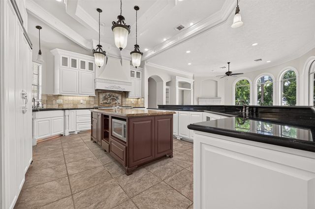 4011 Westerdale Drive, Fulshear, TX 77441