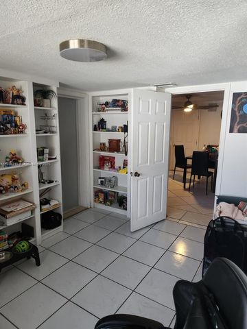 614 E 56th St, Hialeah, FL 33013