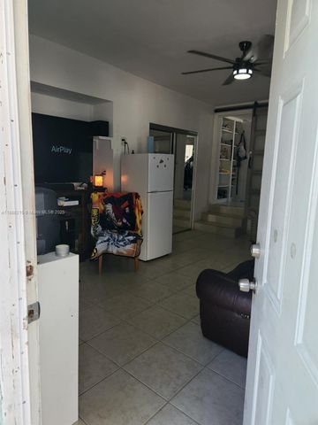 614 E 56th St, Hialeah, FL 33013