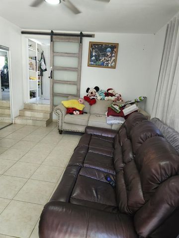 614 E 56th St, Hialeah, FL 33013