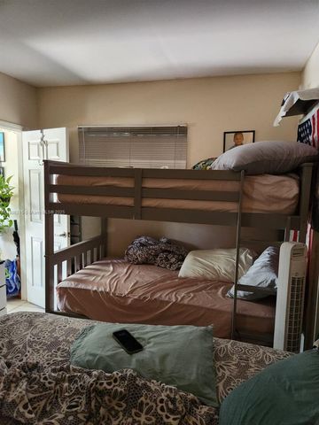 614 E 56th St, Hialeah, FL 33013