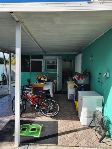 614 E 56th St, Hialeah, FL 33013