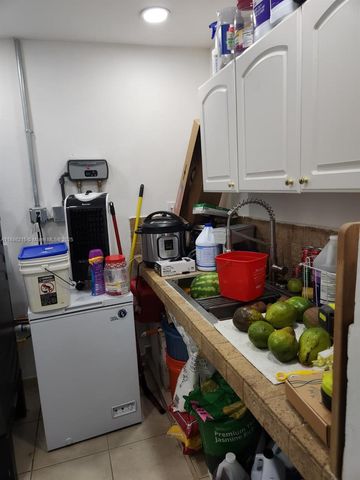 614 E 56th St, Hialeah, FL 33013