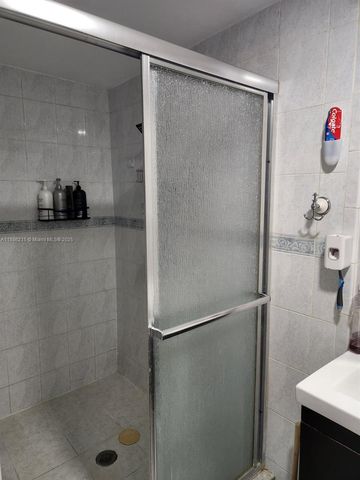 614 E 56th St, Hialeah, FL 33013