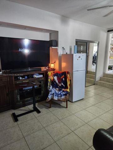614 E 56th St, Hialeah, FL 33013