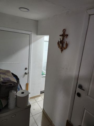 614 E 56th St, Hialeah, FL 33013