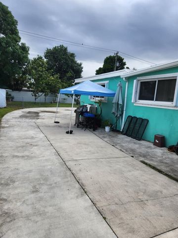 614 E 56th St, Hialeah, FL 33013