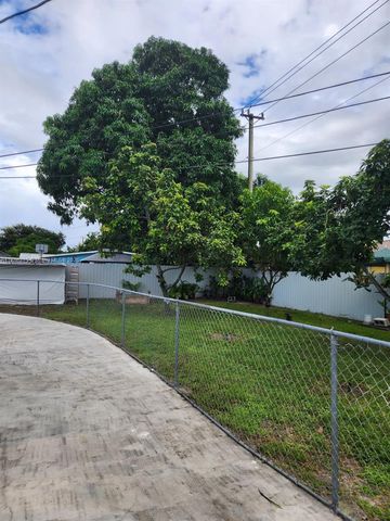 614 E 56th St, Hialeah, FL 33013